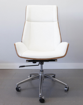Кресло из натуральной кожи, каркас дерево арт. FX-BC06 - купить в Черкесске. Цена 34 820.52 руб.