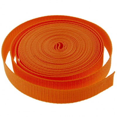 Стропа текстильная, шир. 25 мм (в нам. 50+/-1 ярд), цвет оранжевый - купить в Черкесске. Цена: 409.94 руб.